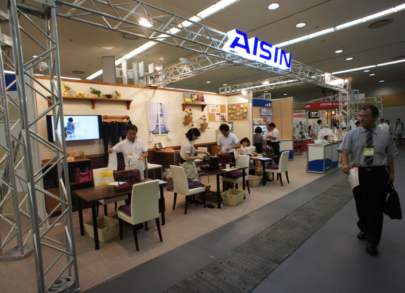JIAM 2012 OSAKA国際アパレルマシンショー